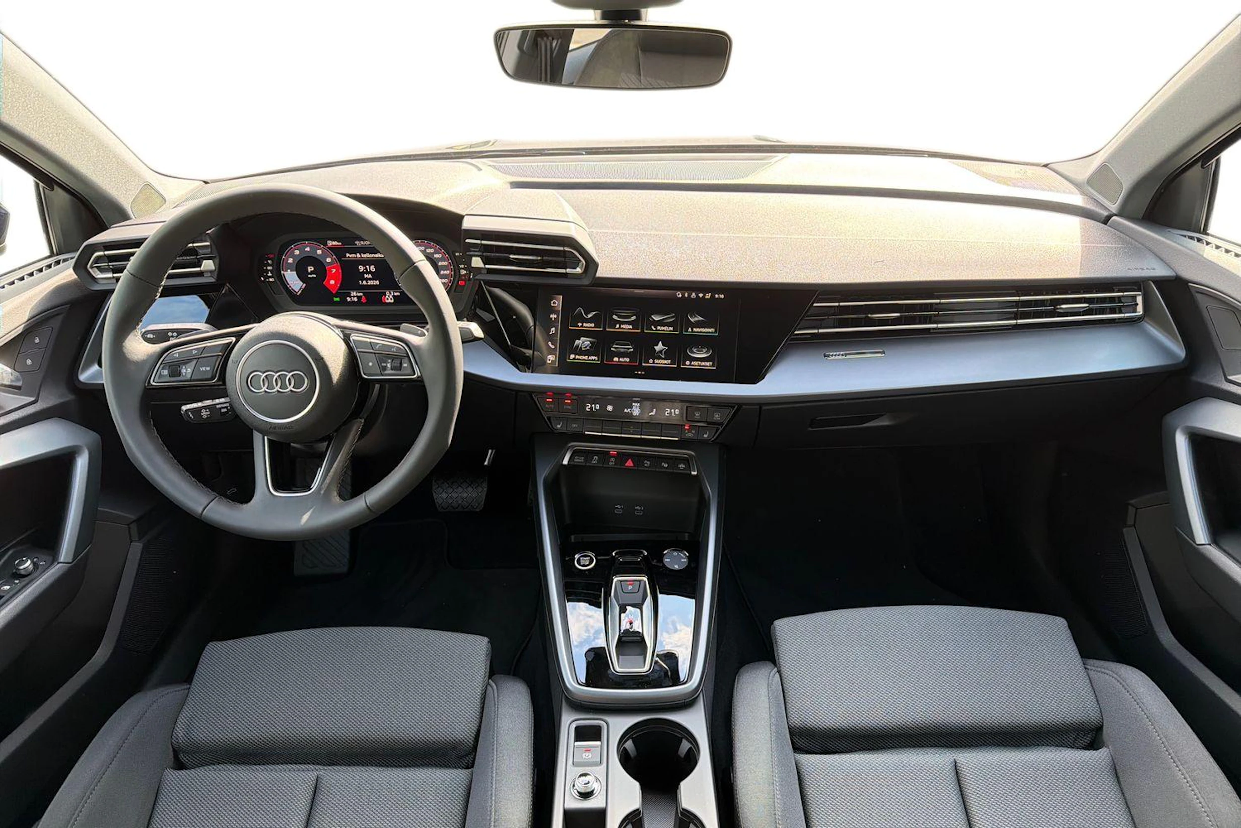 sininen Audi A3 2026 kuva 7.