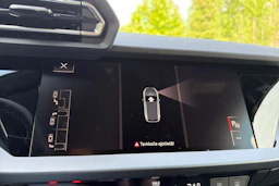 sininen Audi A3 2026 kuva 18.