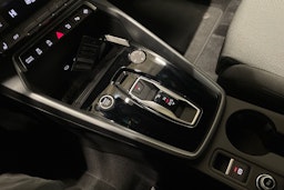 valkoinen Audi A3 2026 kuva 17.