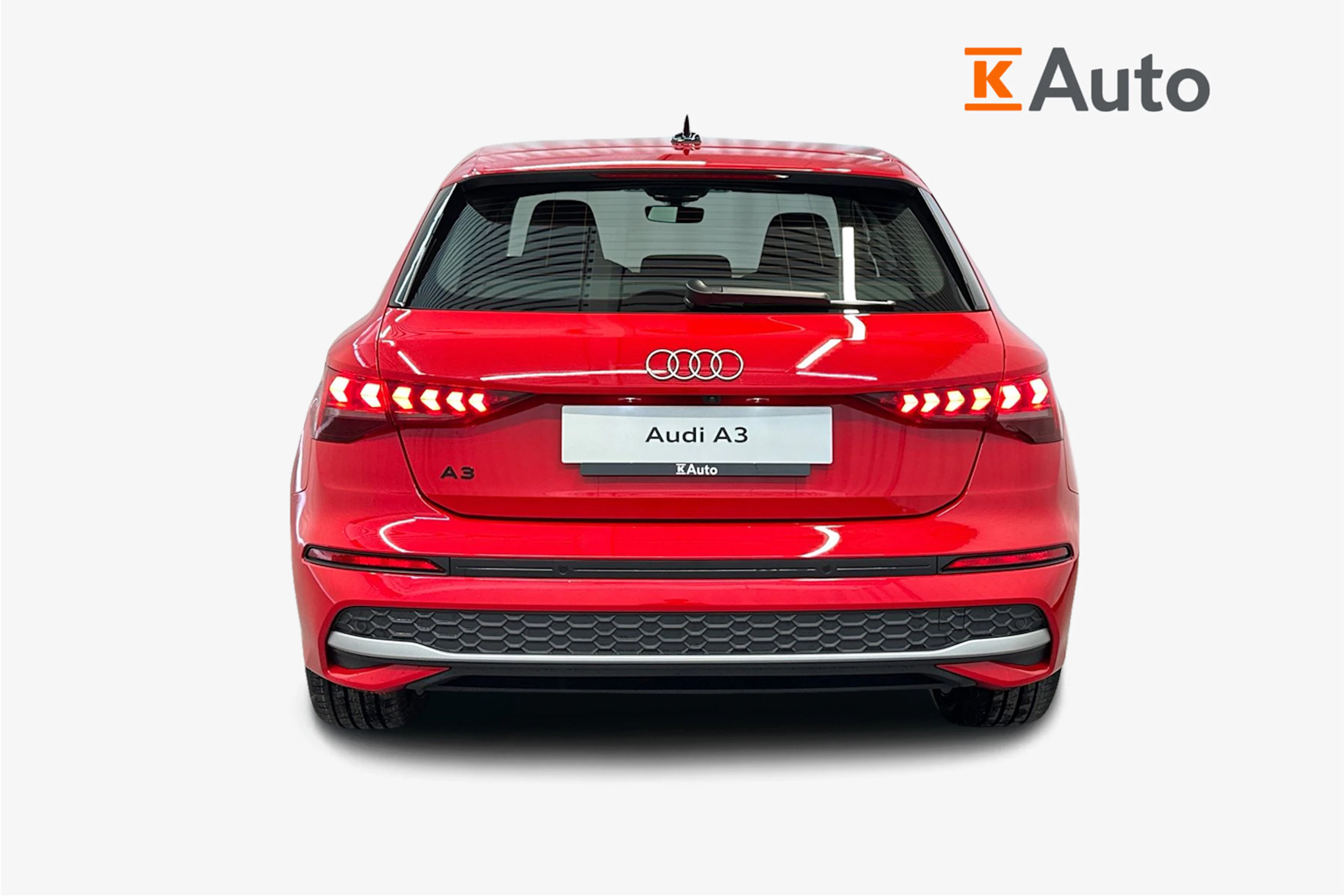punainen Audi A3 2026 kuva 3.