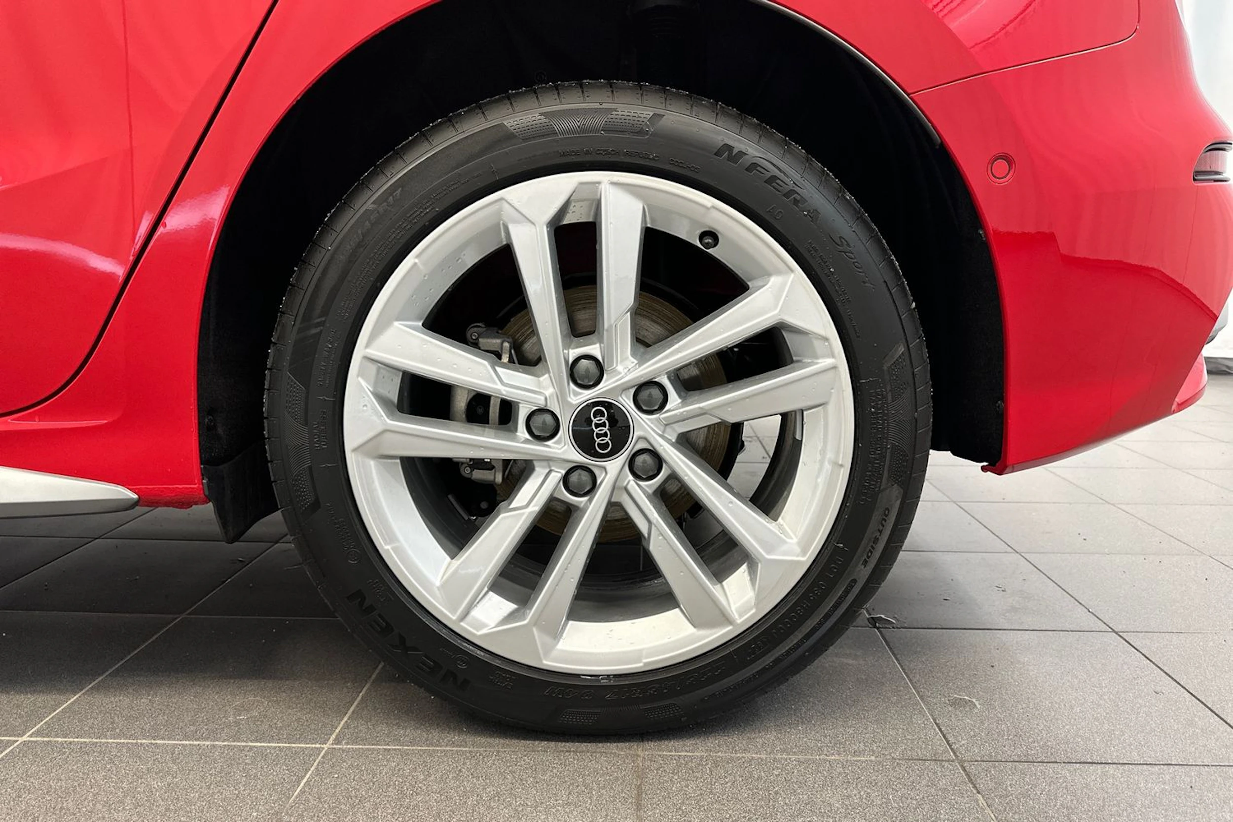 punainen Audi A3 2026 kuva 10.