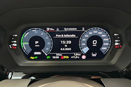 punainen Audi A3 2026 kuva 20.