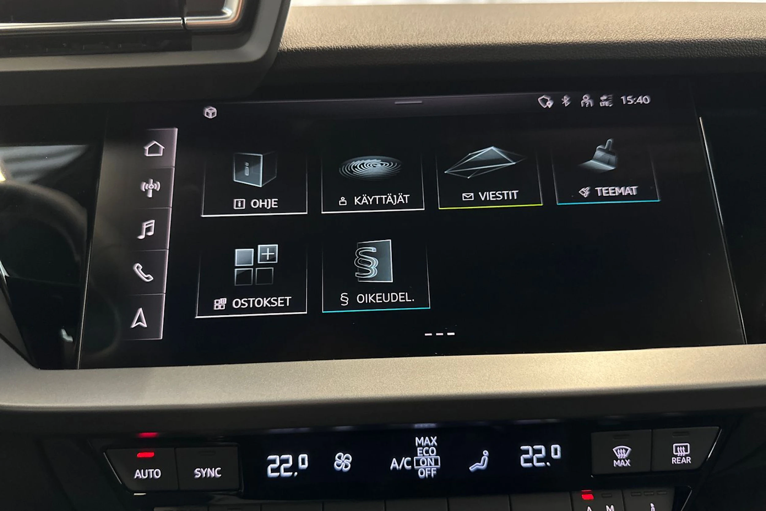 punainen Audi A3 2026 kuva 23.