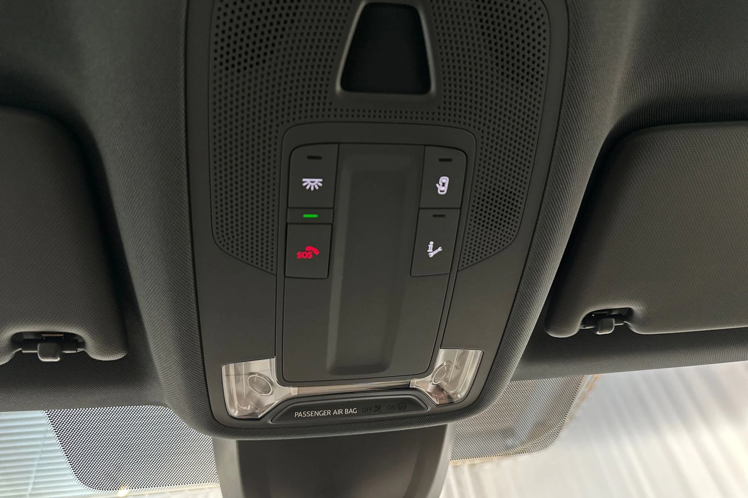 punainen Audi A3 2026 kuva 28.