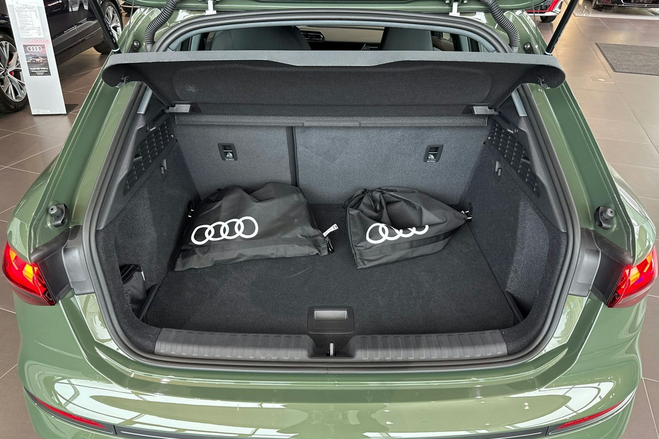 met. vihreä Audi A3 2026 kuva 11.