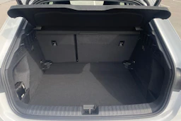valkoinen Audi A3 2026 kuva 12.