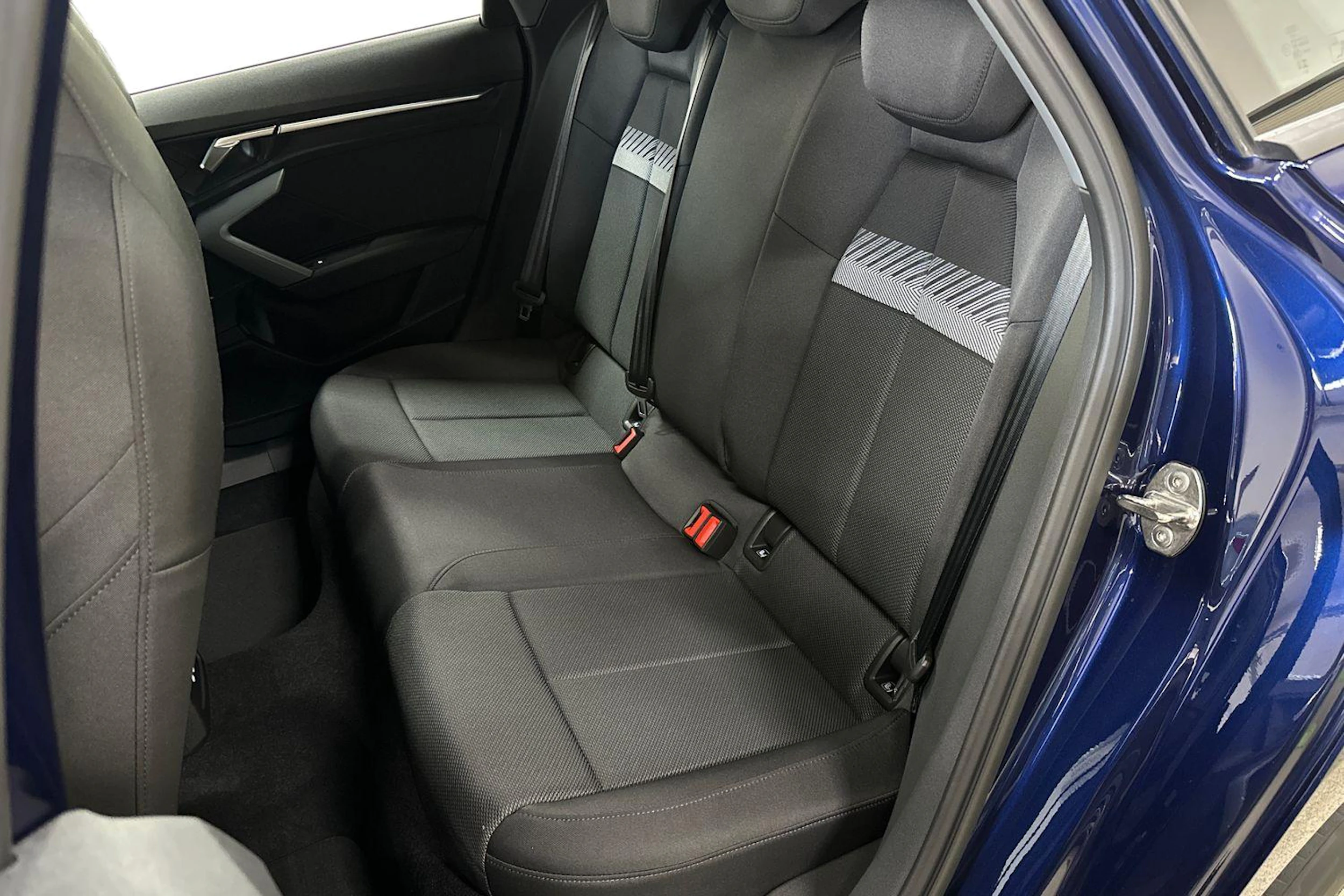 met. sininen Audi A3 2026 kuva 8.