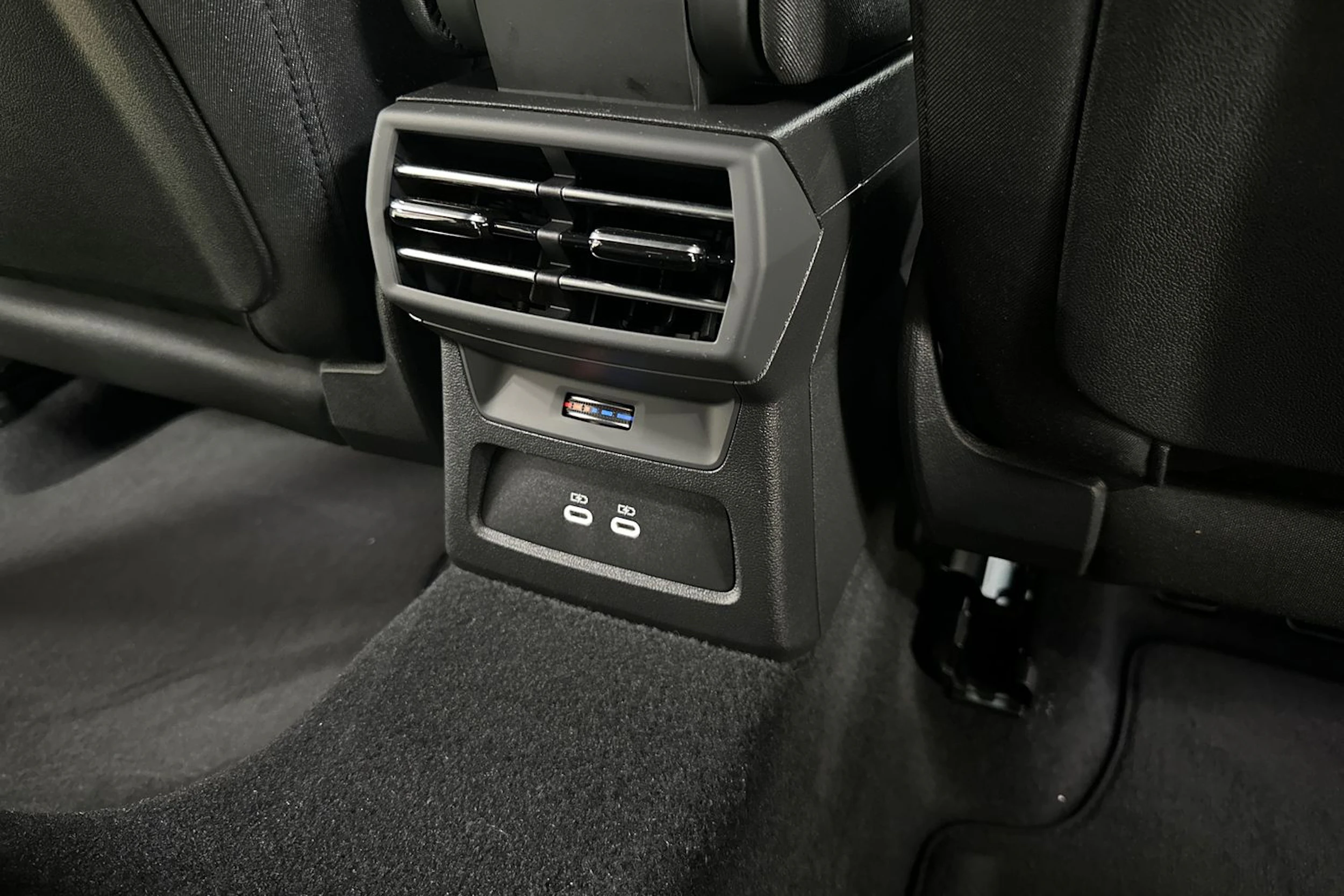 met. sininen Audi A3 2026 kuva 11.