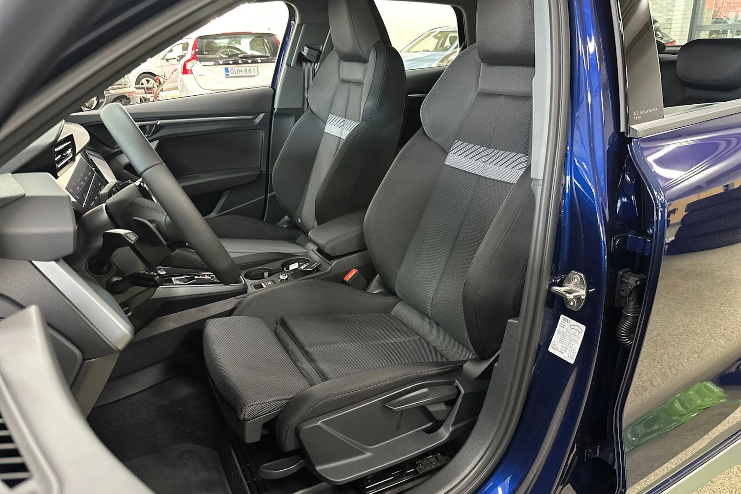 met. sininen Audi A3 2026 kuva 12.
