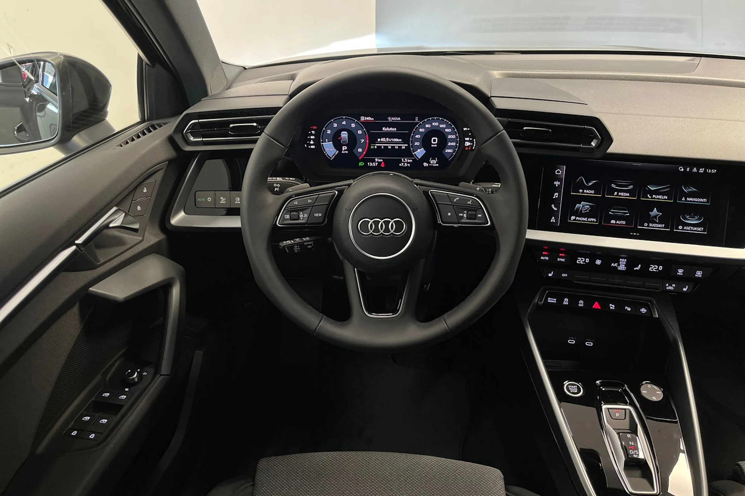 manhattan harmaa Audi A3 2026 kuva 12.