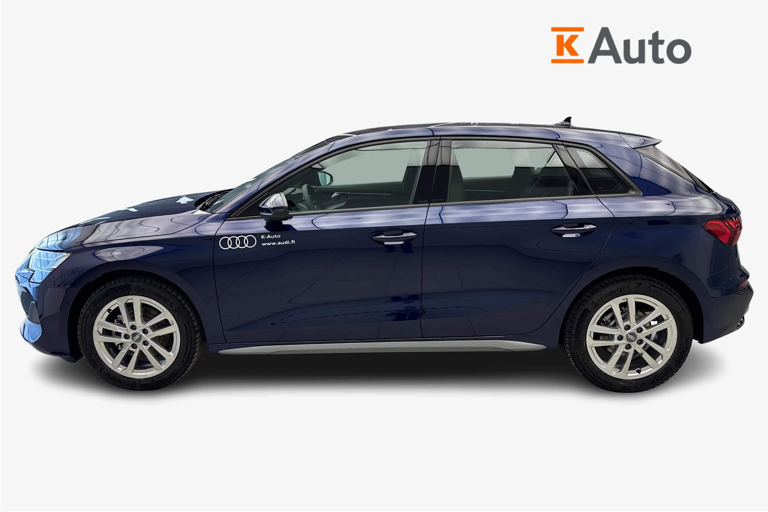 sininen Audi A3 2026 kuva 5.