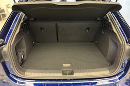 sininen Audi A3 2026 kuva 11.