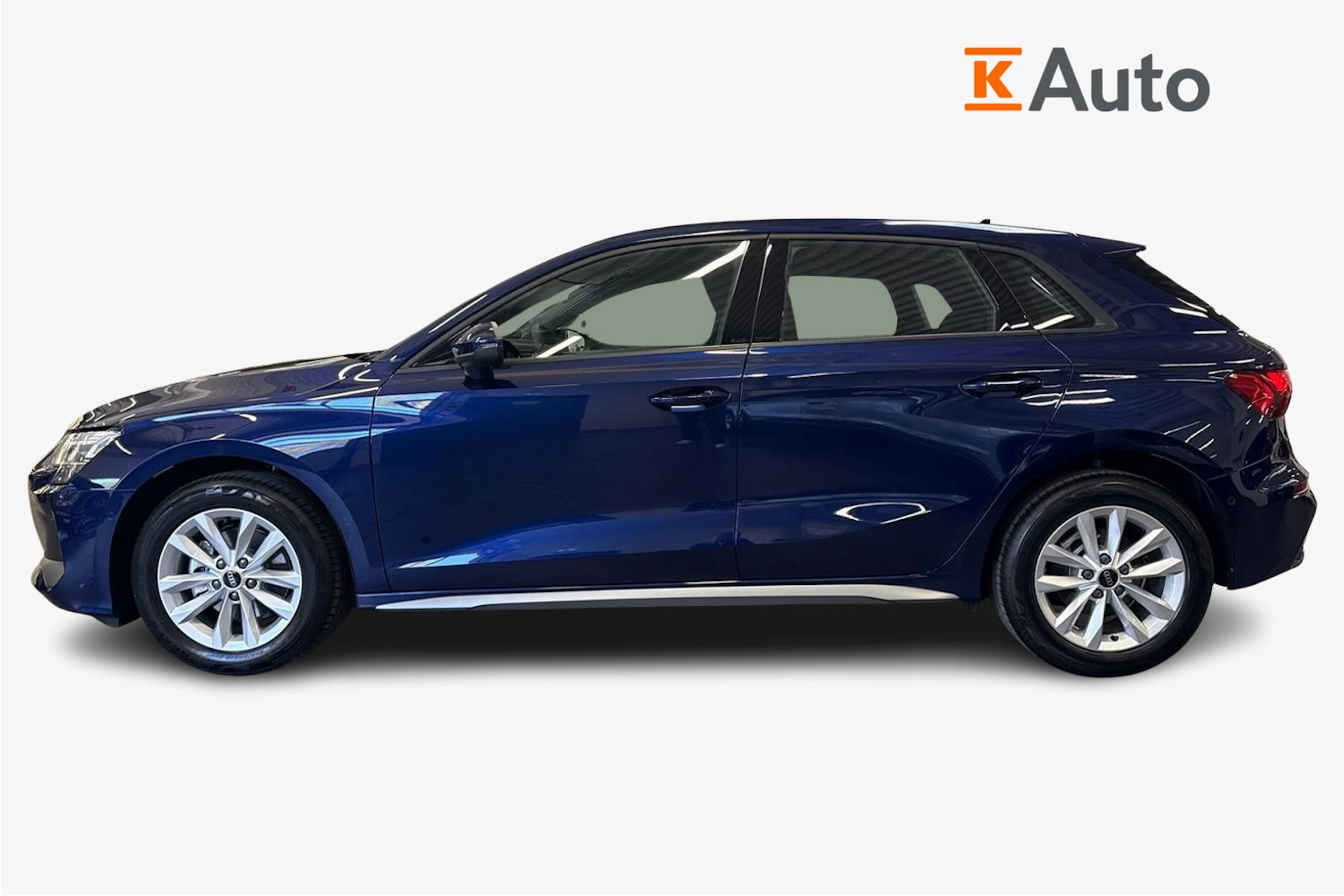 met. sininen Audi A3 2026 kuva 5.
