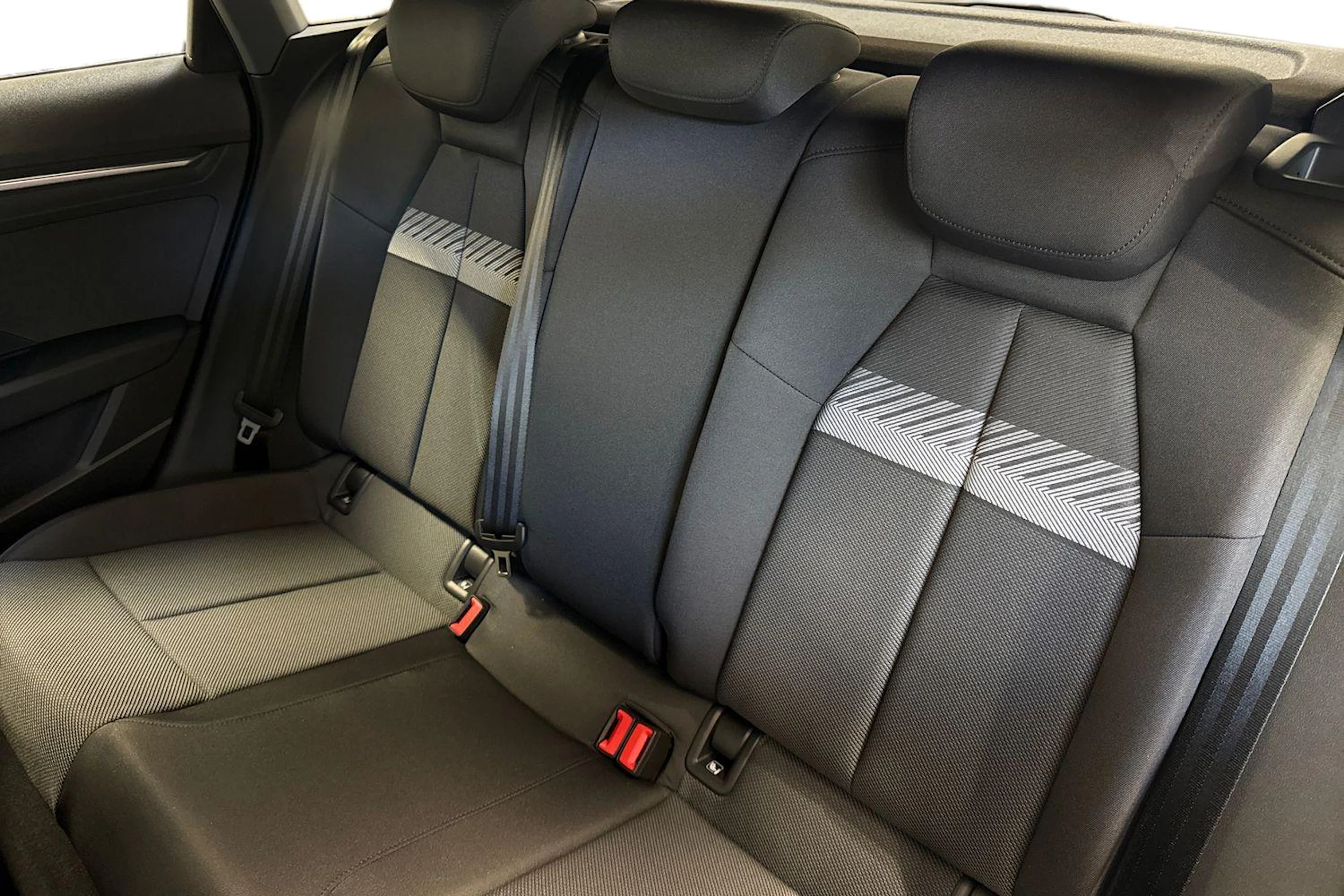 met. sininen Audi A3 2026 kuva 8.