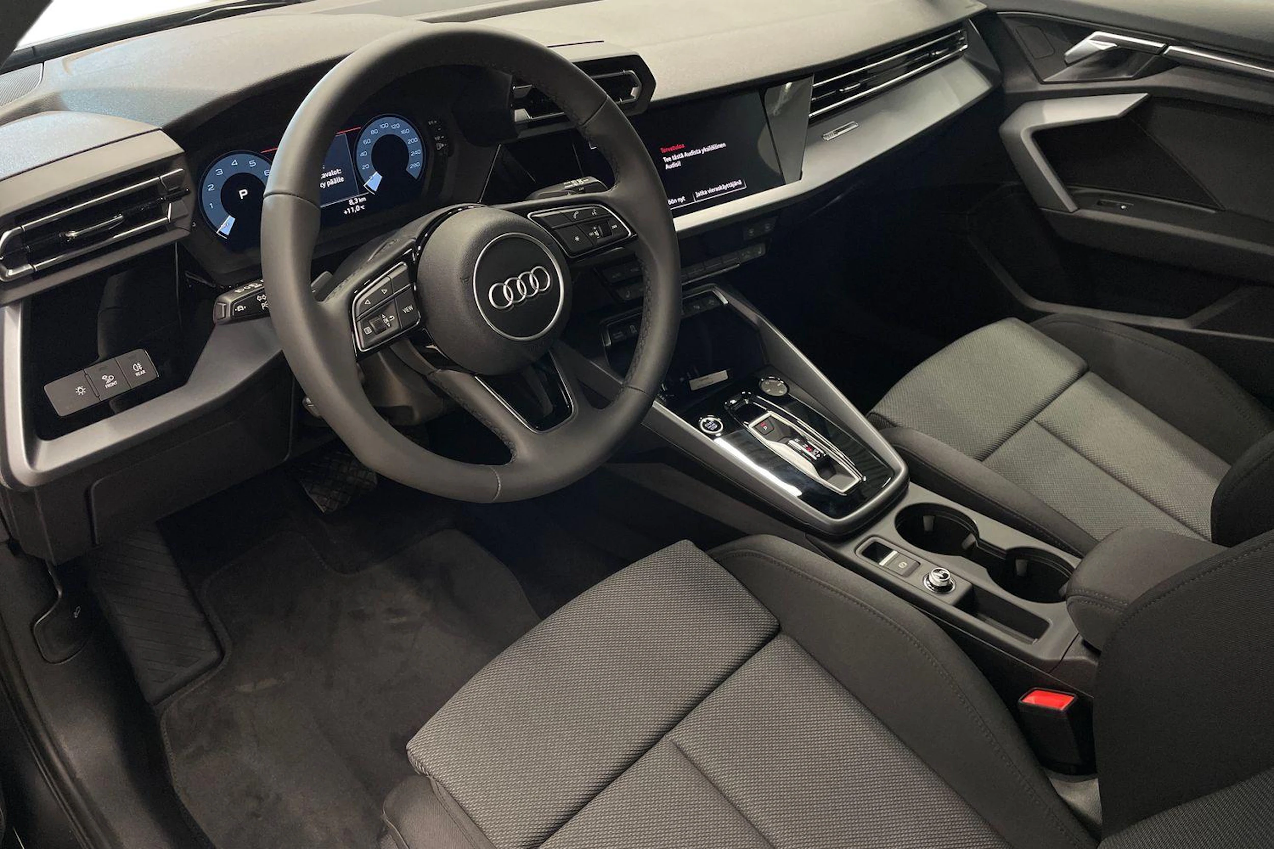met. harmaa Audi A3 2026 kuva 6.