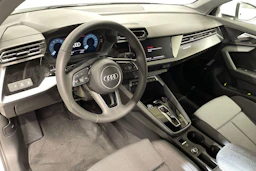 valkoinen Audi A3 2026 kuva 6.