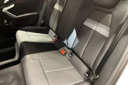 valkoinen Audi A3 2026 kuva 8.