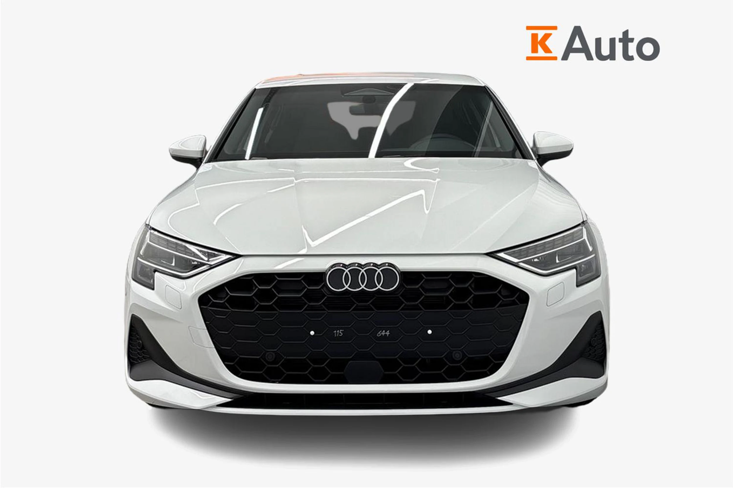 valkoinen Audi A3 2026 kuva 4.