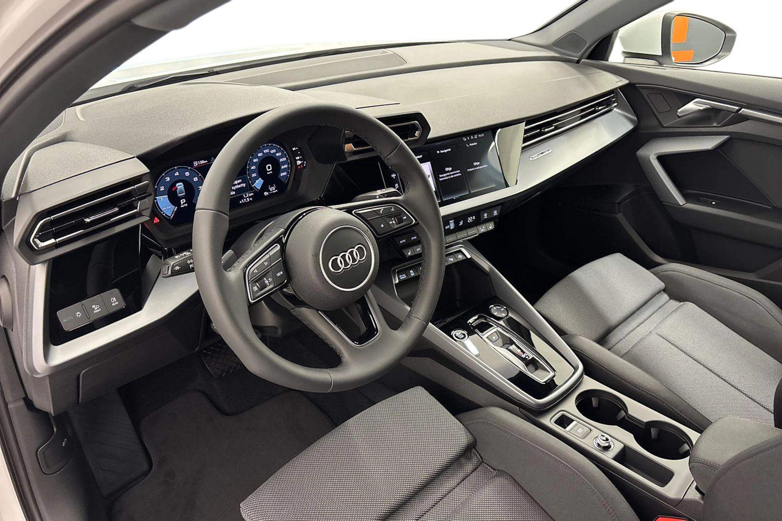 valkoinen Audi A3 2026 kuva 6.
