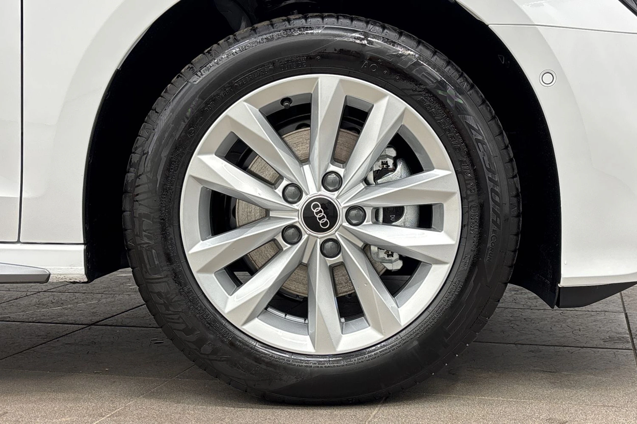 valkoinen Audi A3 2026 kuva 10.