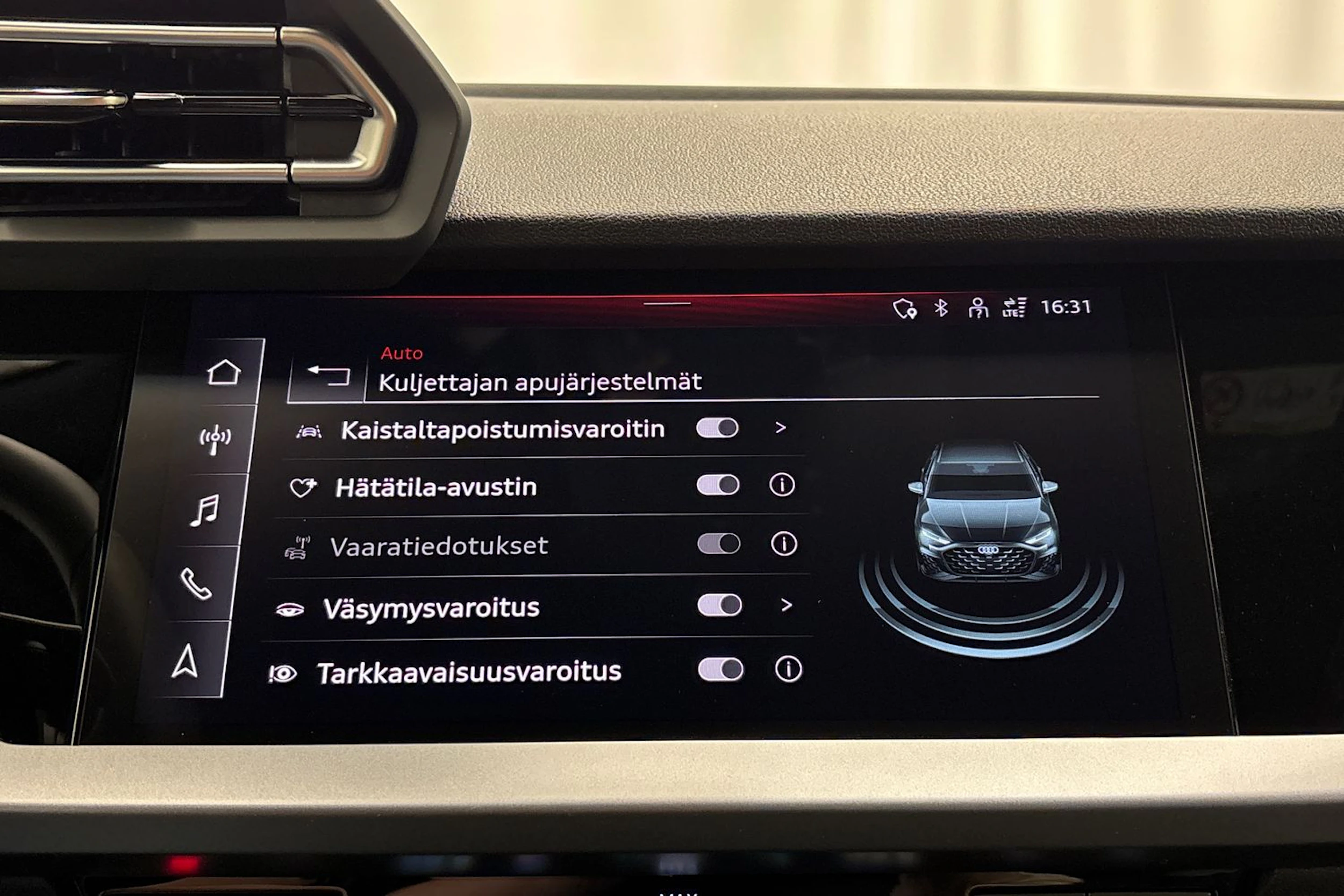 valkoinen Audi A3 2026 kuva 21.