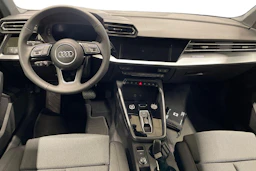 valkoinen Audi A3 2026 kuva 7.