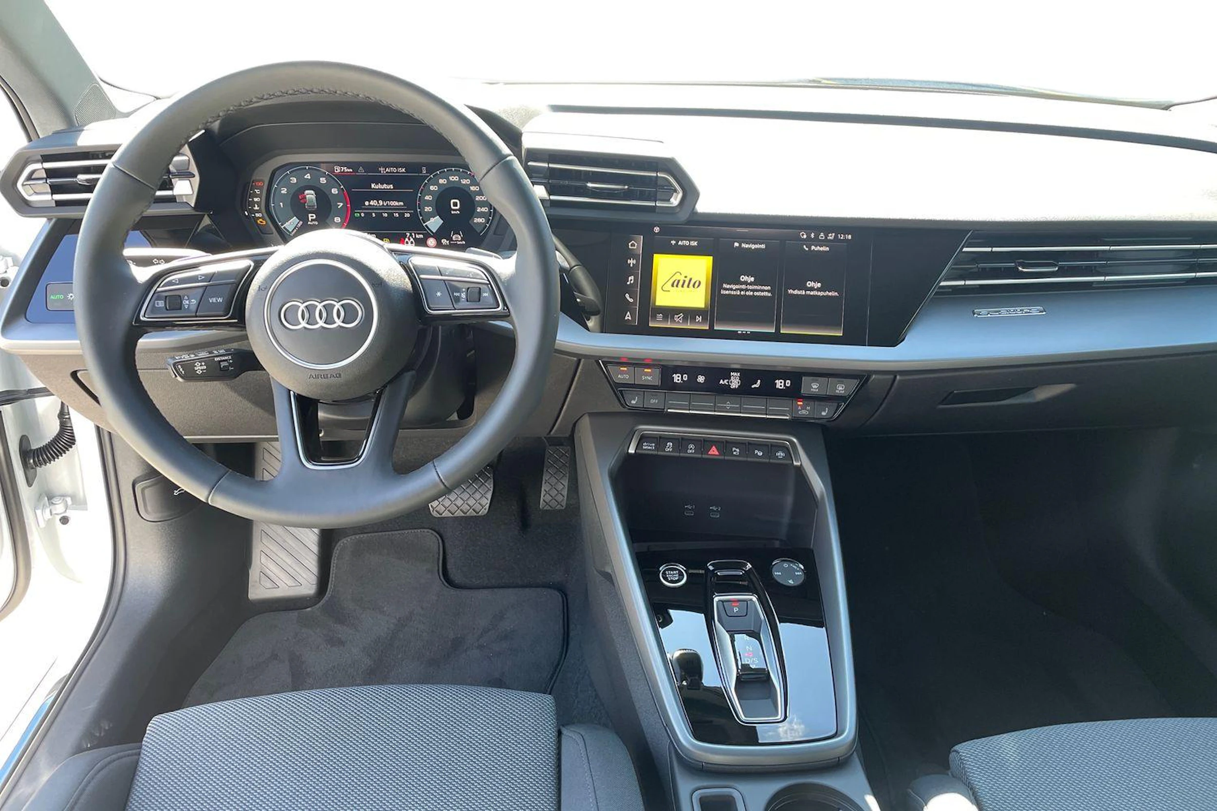 valkoinen Audi A3 2026 kuva 7.