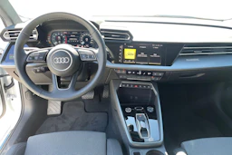 valkoinen Audi A3 2026 kuva 7.