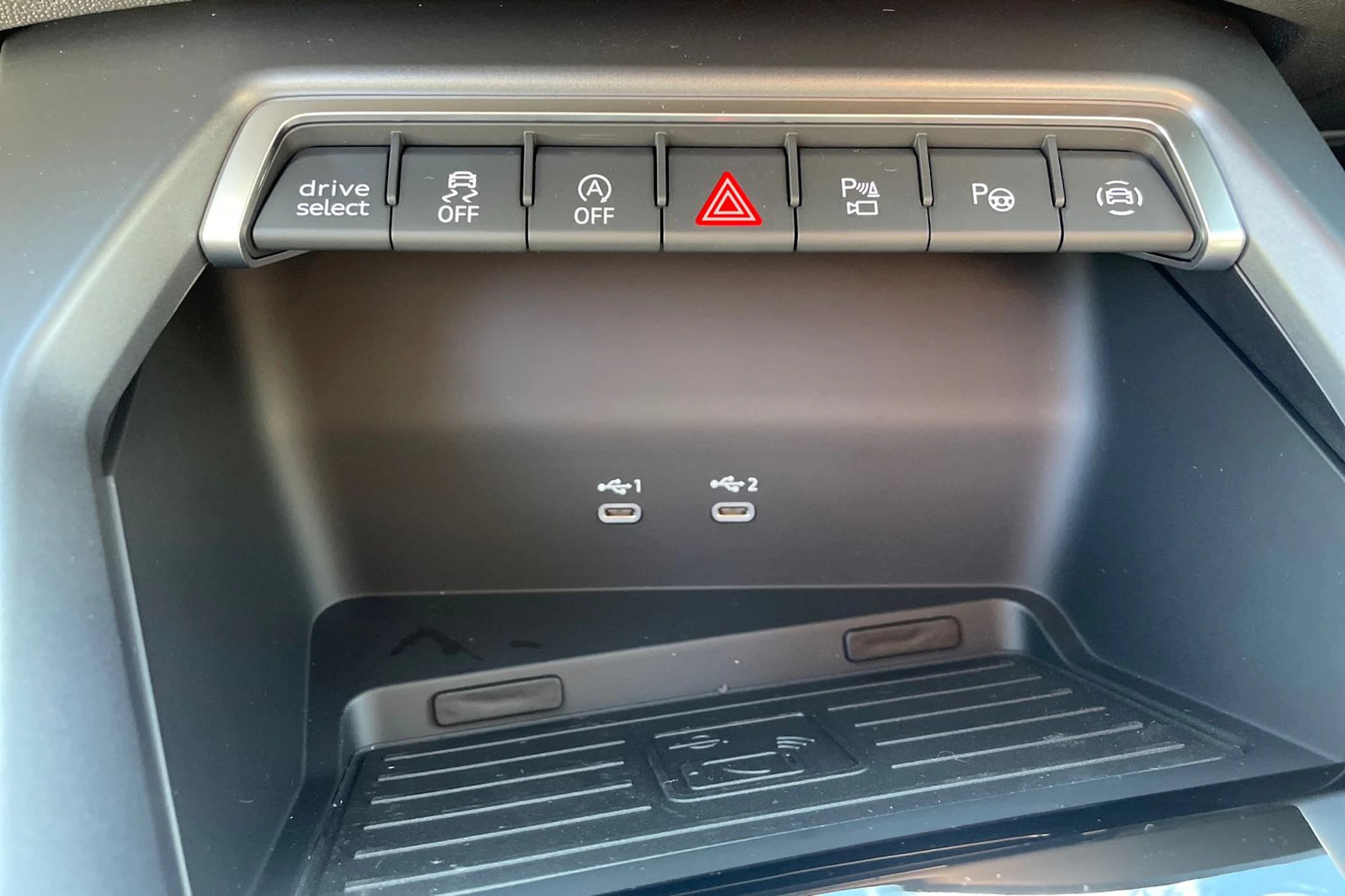 valkoinen Audi A3 2026 kuva 14.