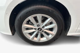 valkoinen Audi A3 2026 kuva 16.