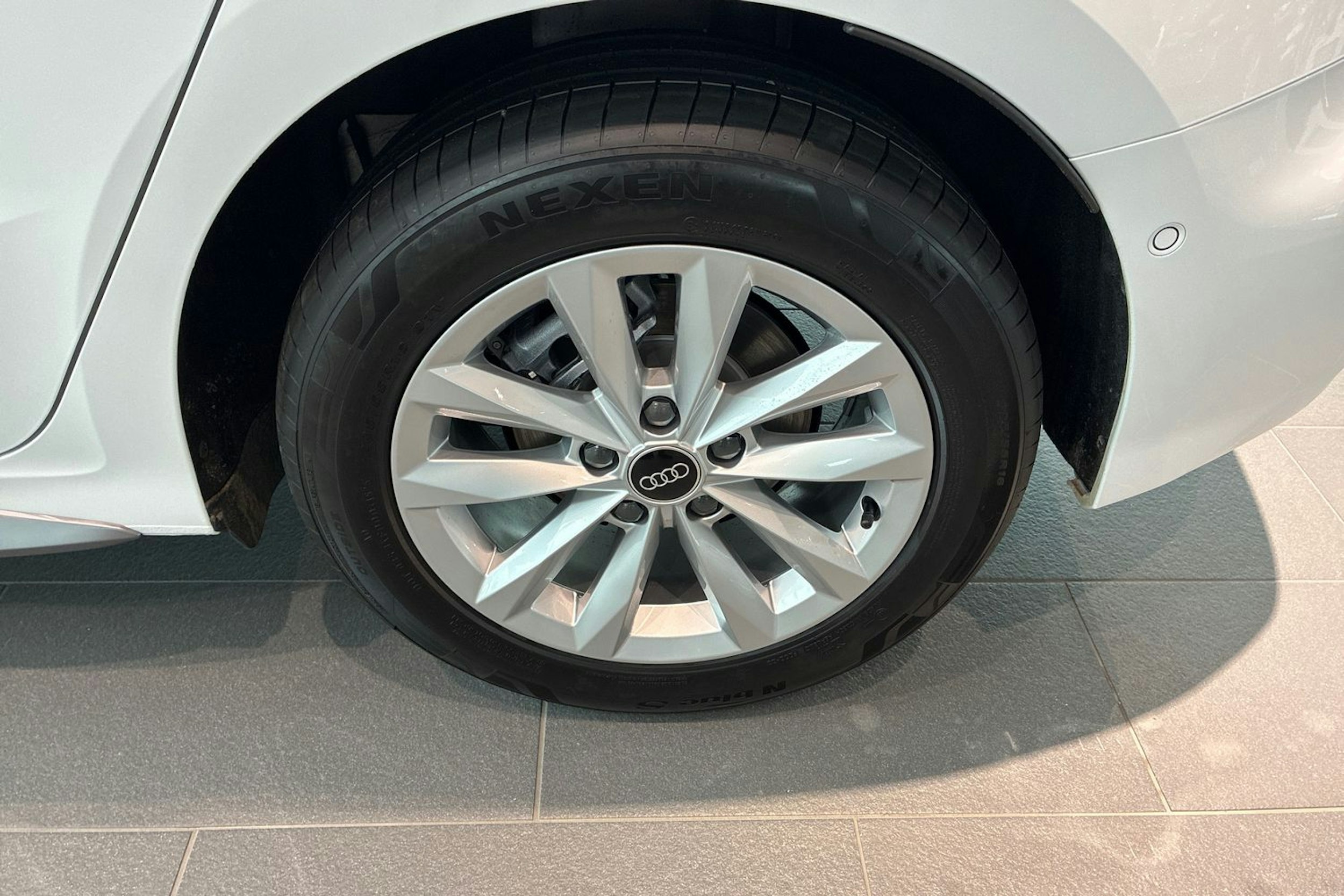 valkoinen Audi A3 2026 kuva 17.