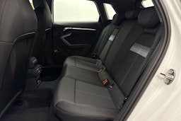 valkoinen Audi A3 2026 kuva 11.