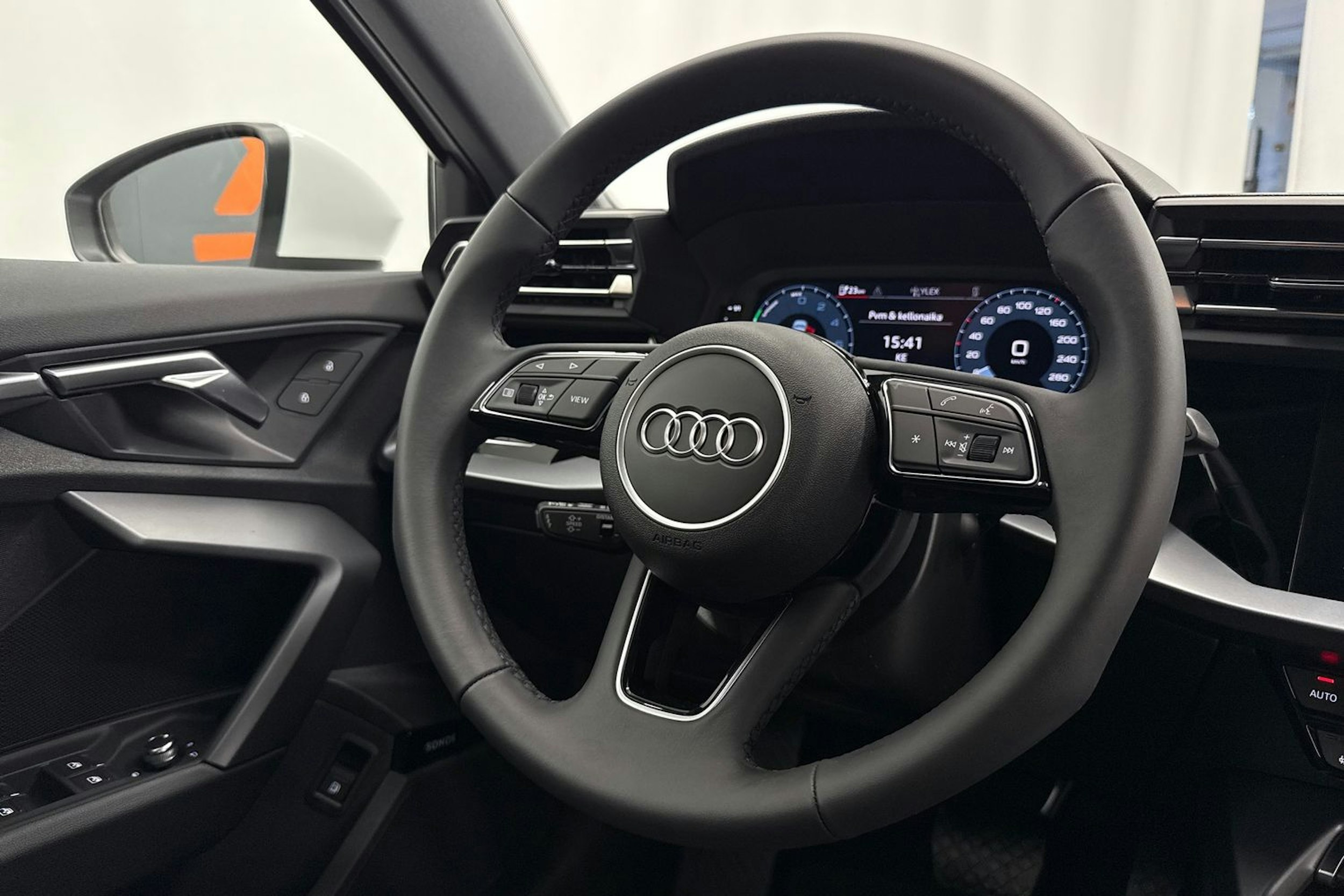 valkoinen Audi A3 2026 kuva 14.