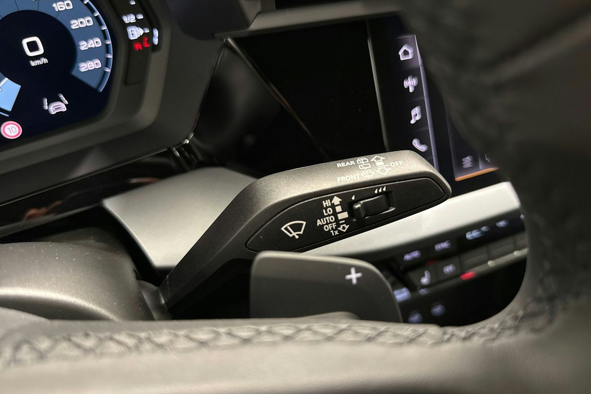 valkoinen Audi A3 2026 kuva 17.