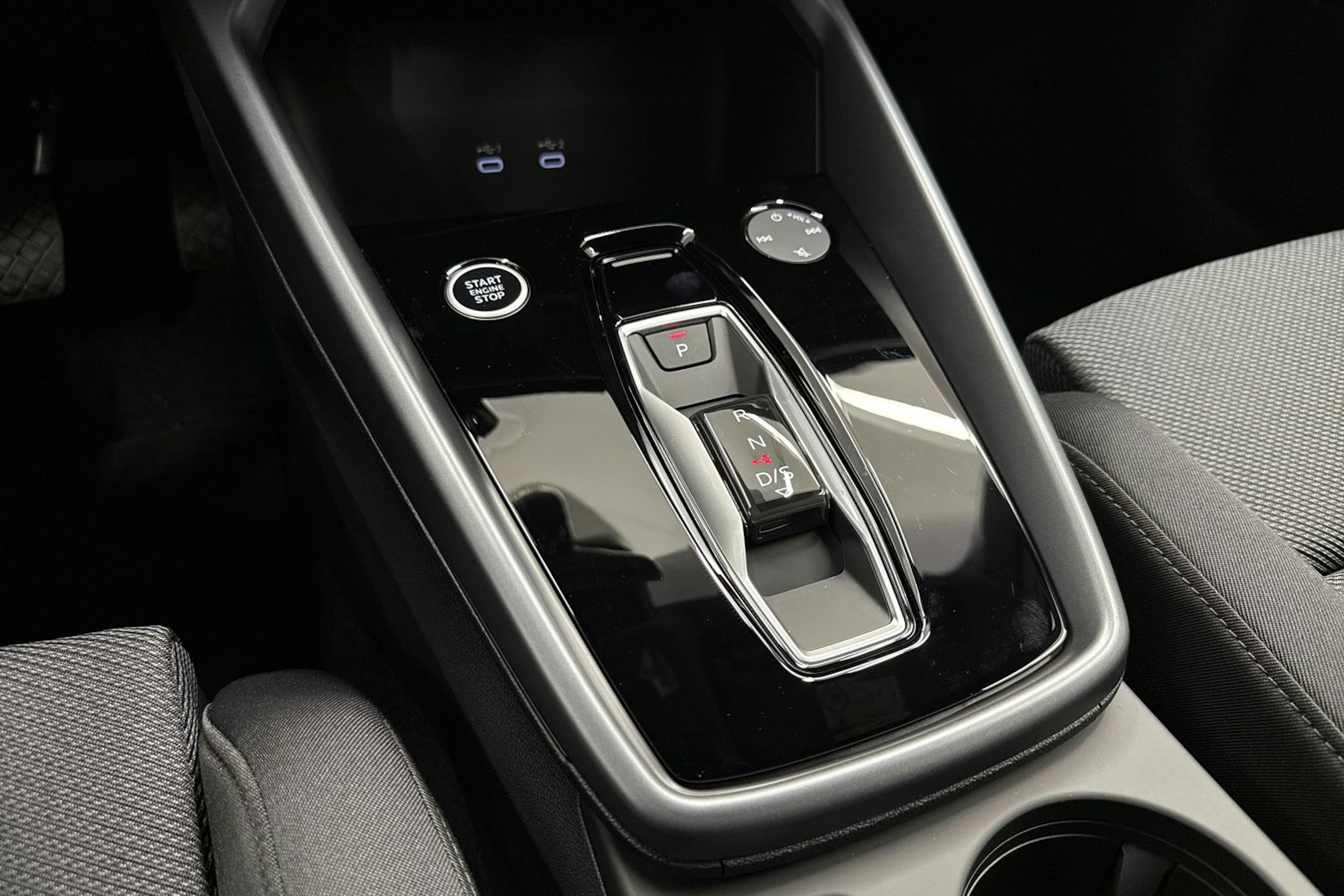 valkoinen Audi A3 2026 kuva 22.