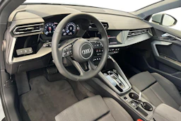 arrow harmaa Audi A3 2026 kuva 6.