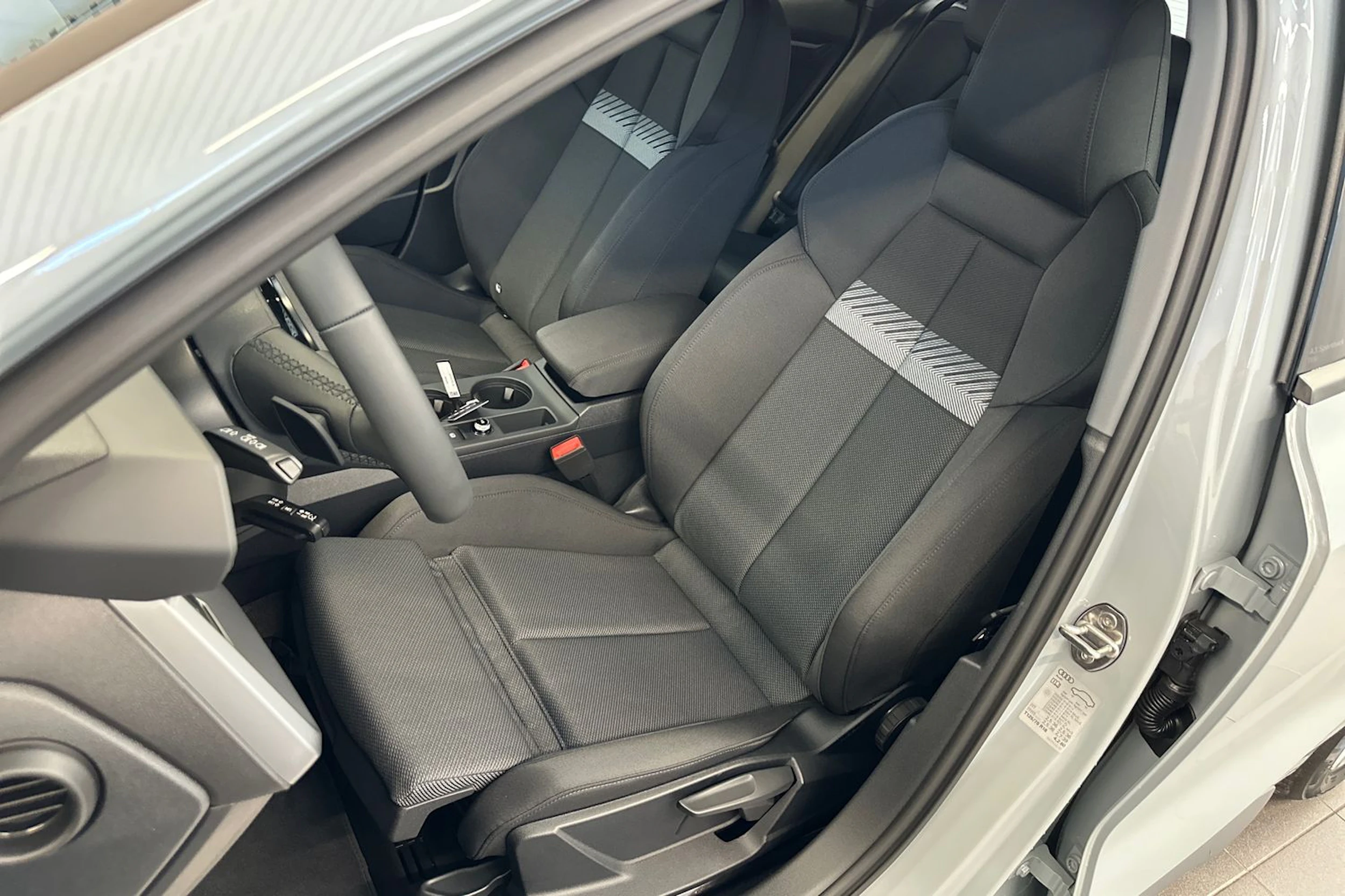 arrow harmaa Audi A3 2026 kuva 15.