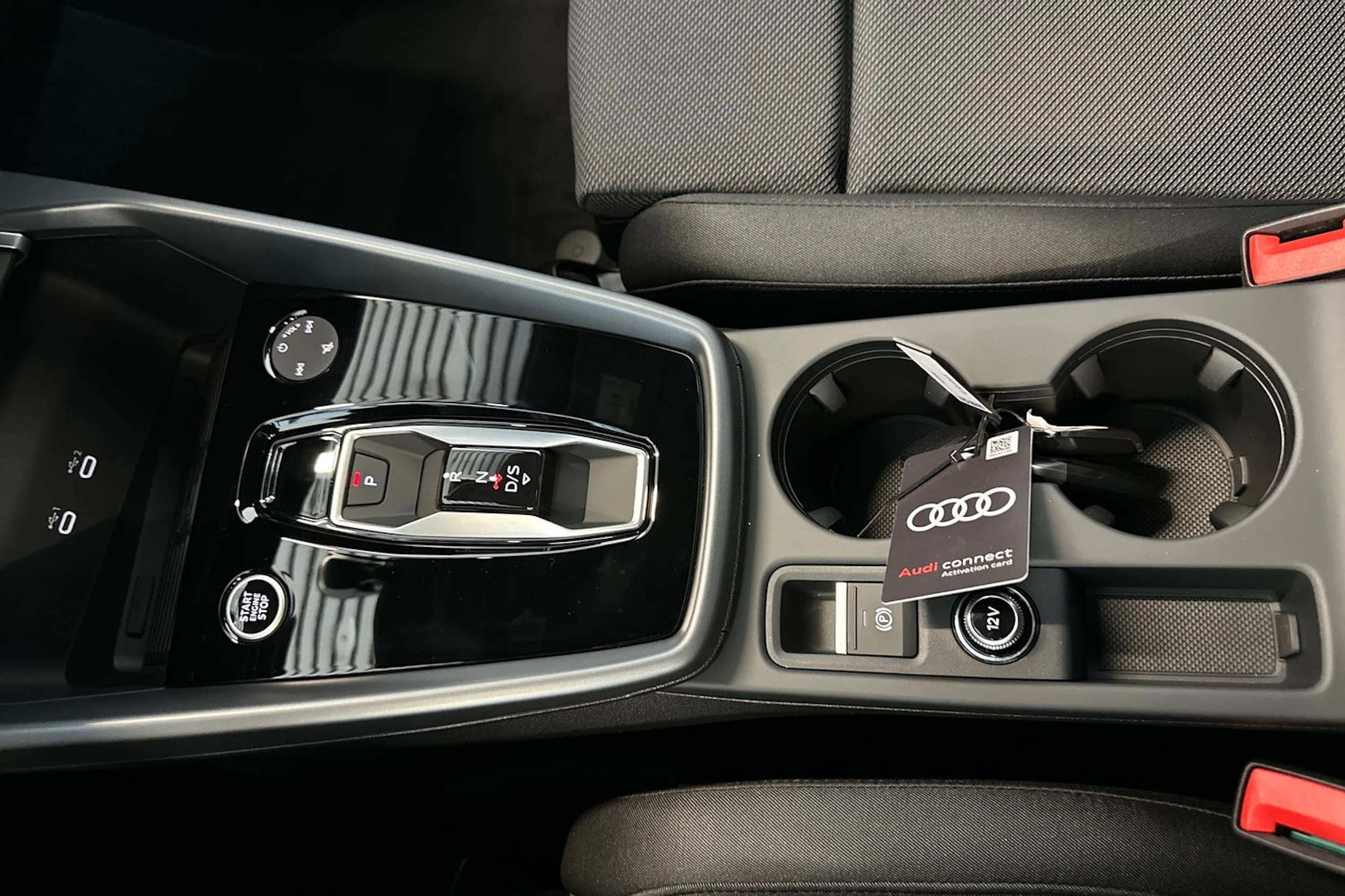 arrow harmaa Audi A3 2026 kuva 26.