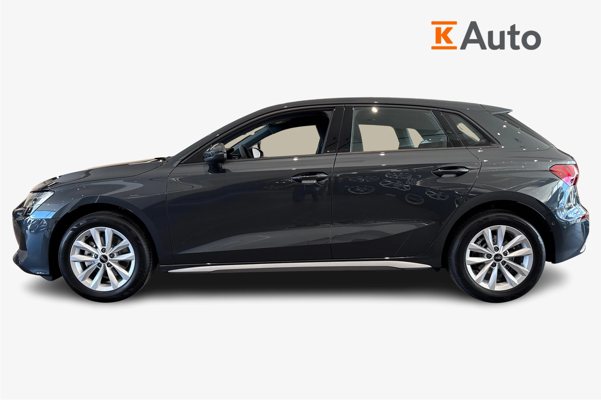 harmaa Audi A3 2026 kuva 5.