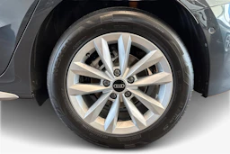 harmaa Audi A3 2026 kuva 9.
