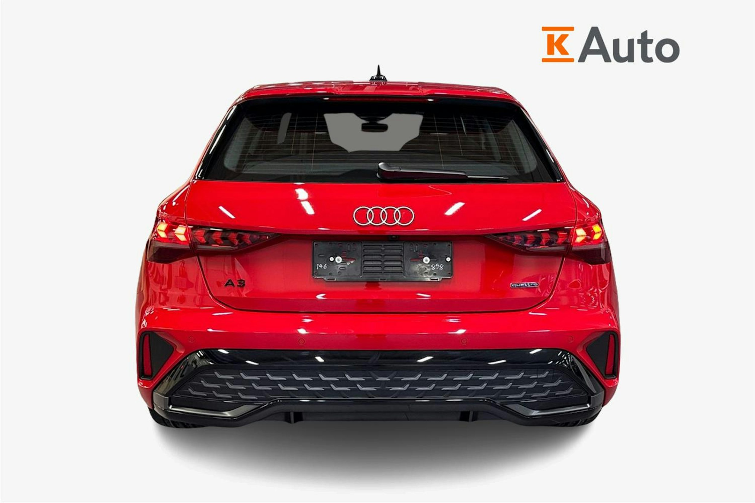 punainen Audi A3 2026 kuva 5.