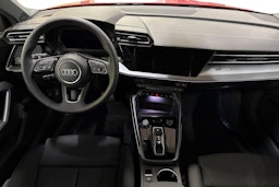 punainen Audi A3 2026 kuva 13.