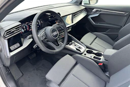 valkoinen Audi A3 2026 kuva 6.