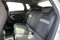 valkoinen Audi A3 2026 kuva 8.