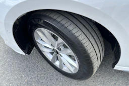 valkoinen Audi A3 2026 kuva 10.