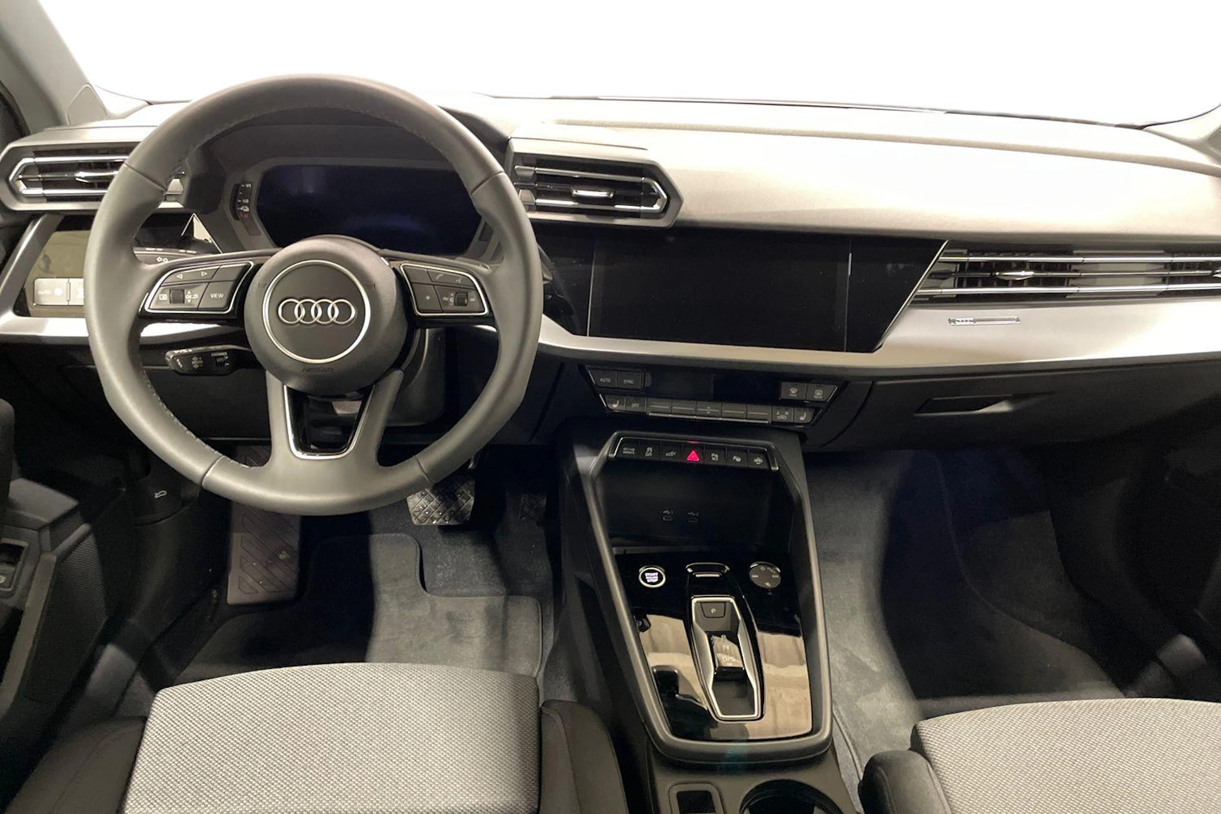 valkoinen Audi A3 2026 kuva 7.