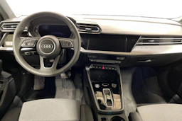 valkoinen Audi A3 2026 kuva 7.