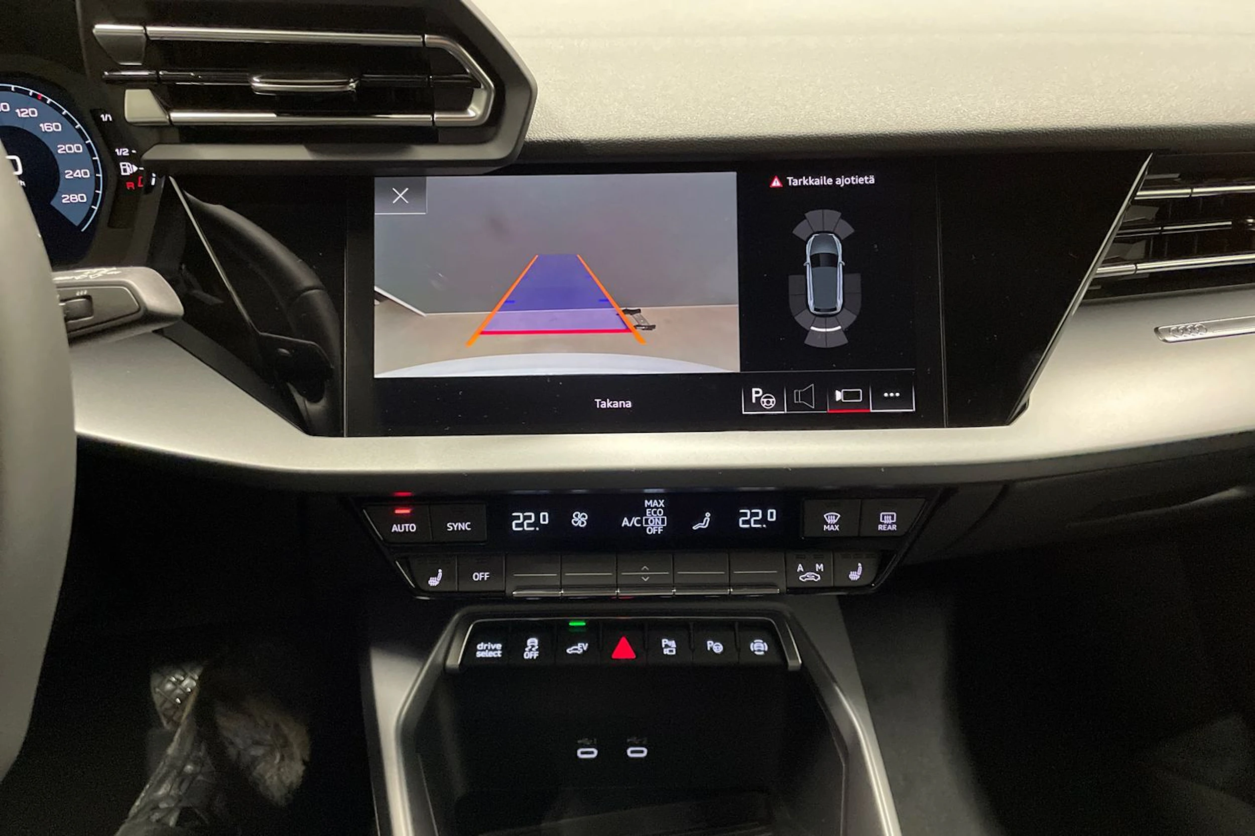 valkoinen Audi A3 2026 kuva 12.