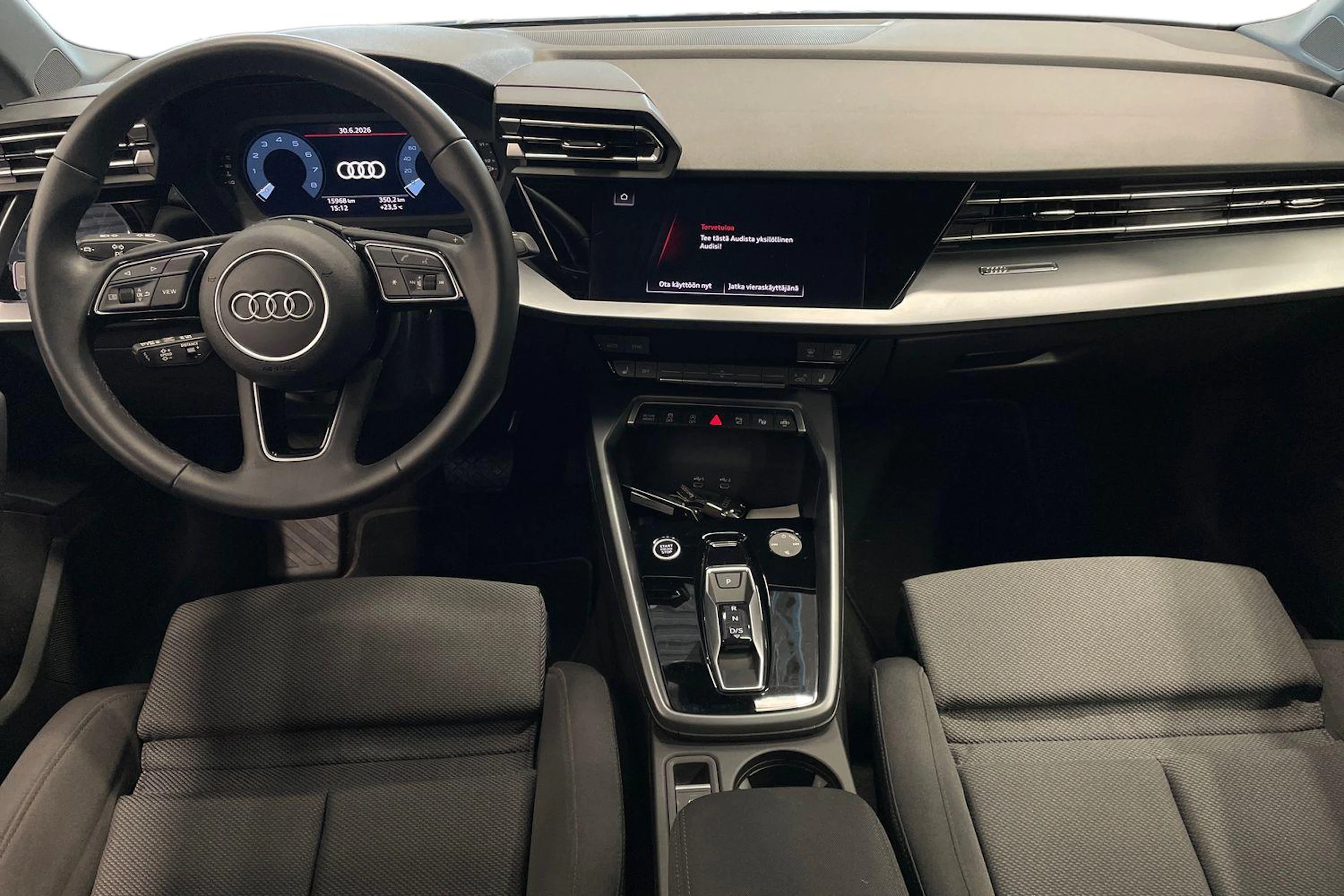 musta Audi A3 2025 kuva 7.