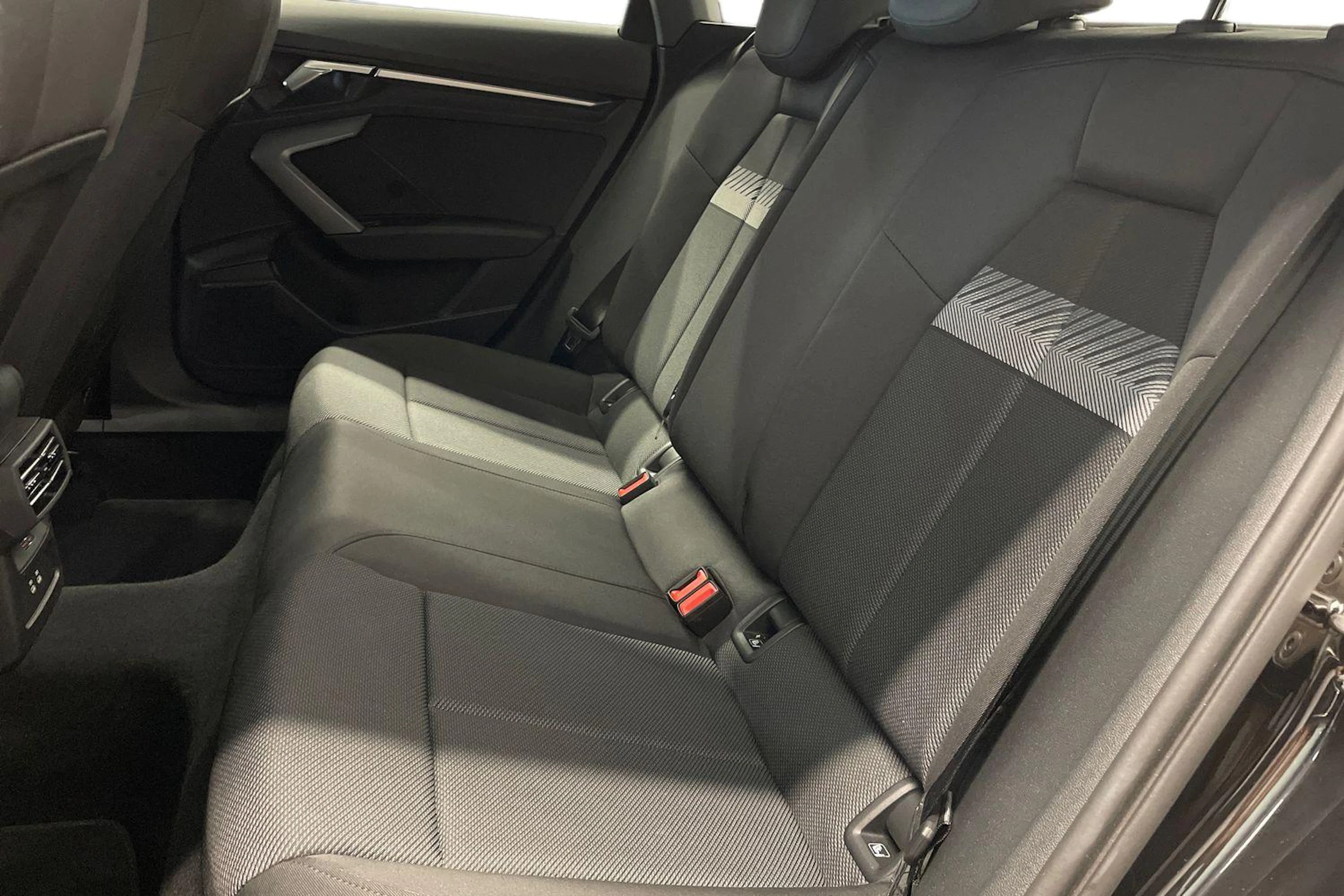 musta Audi A3 2025 kuva 8.